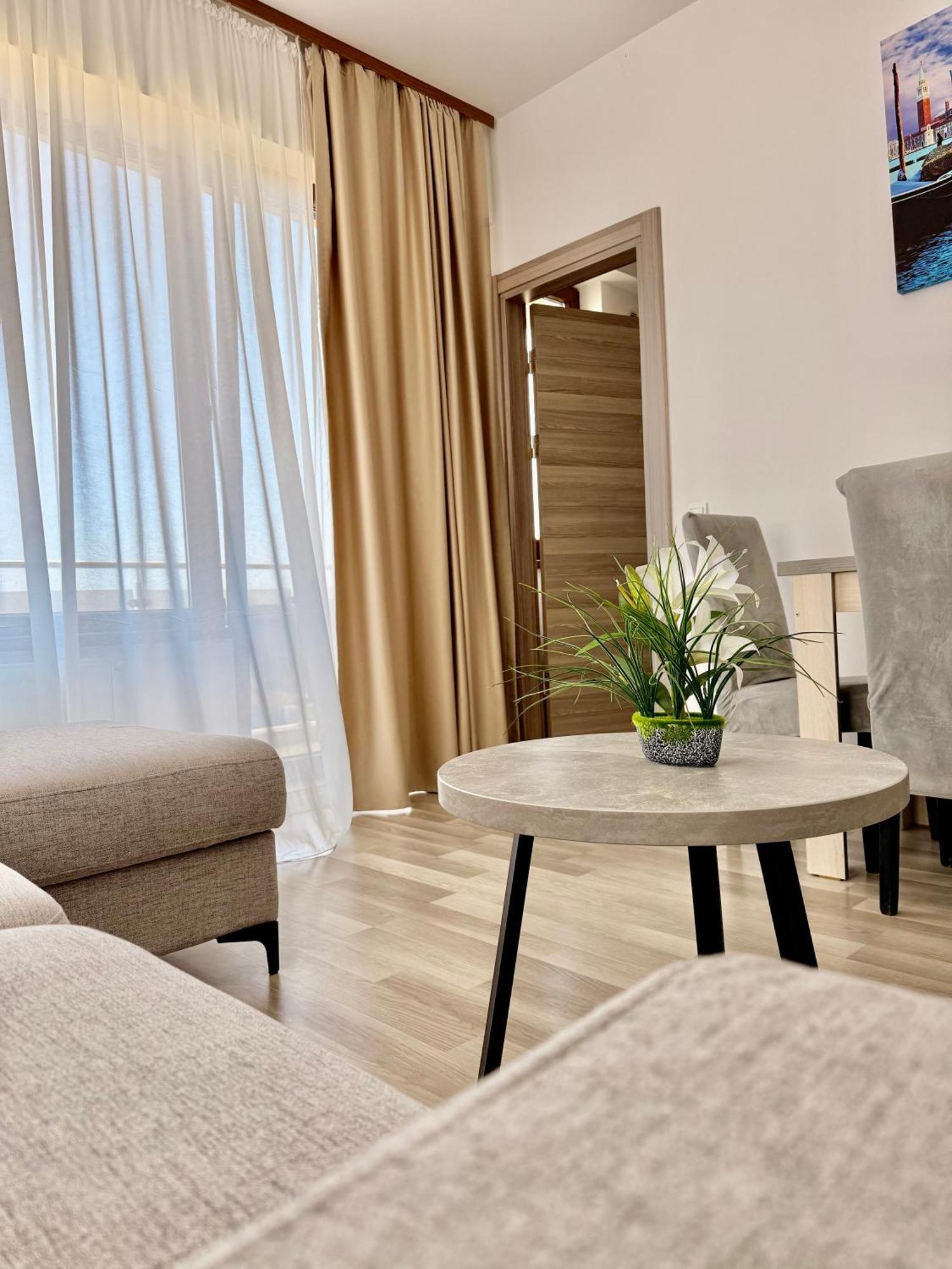 Aqua Vista Nuba - Vedere Top La Mare Si Lac - Apartament 2 Camere Summerland - Mamaia 马马亚 外观 照片